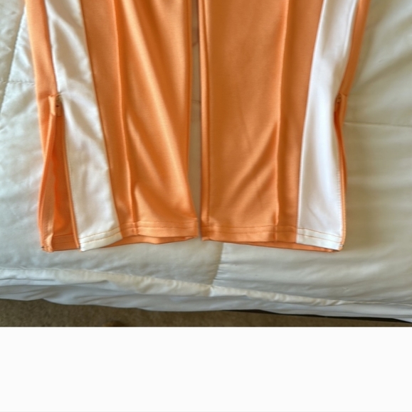 Jogging suit - Picture 4 of 5